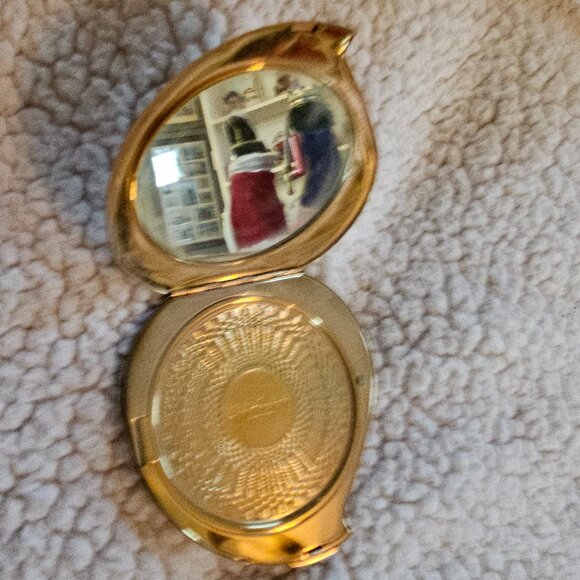 Vintage 1949 Elgin American Zodiac Compact – Sweetheart of AKΨ + Original Puff - Picture 8 of 11
